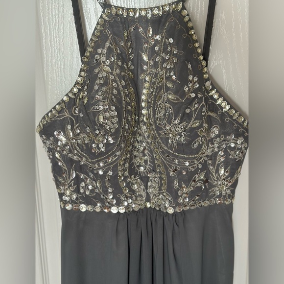 Formal Gown - Picture 5 of 12